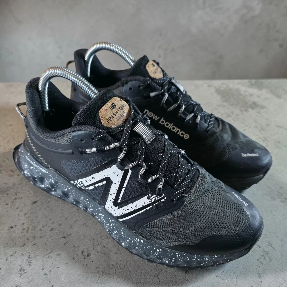 New Balance Womens‎ 9.5 / Mens 8 Fresh Foam Garoe V1 Black Athletic Trail Shoes